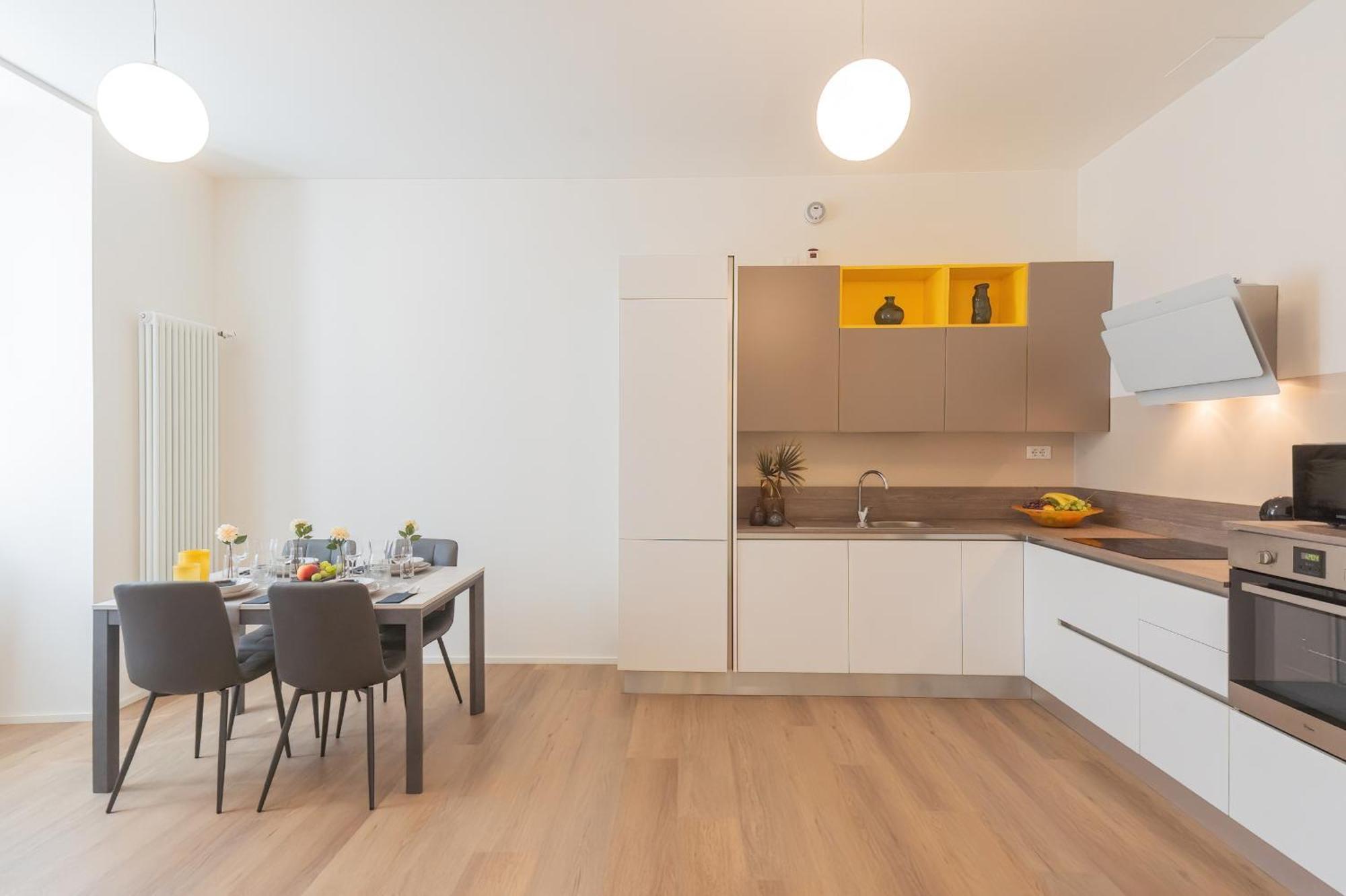 Manaraquattro - Apartament In Como Near The Center With Free Parking - Lake Como Exterior photo